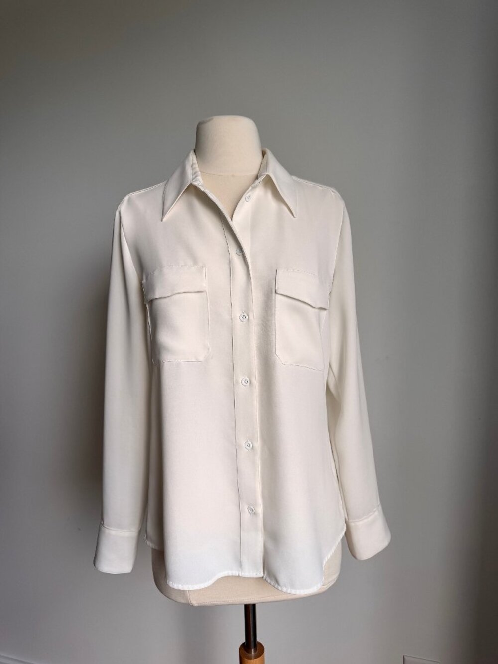 Aritzia Babaton White Button-up Shirt
